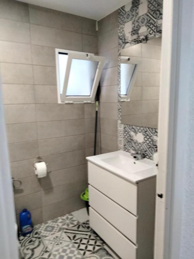 Malvarrosa Apartamentos Valencia Bagian luar foto